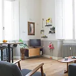 Dandy Suite On The Arno River